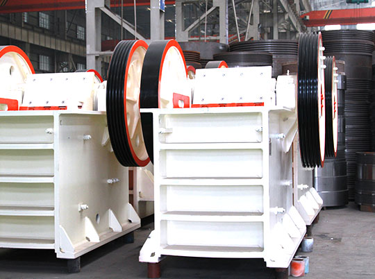 堅(jiān)持保養(yǎng)和維修，紅星機(jī)器出力勤