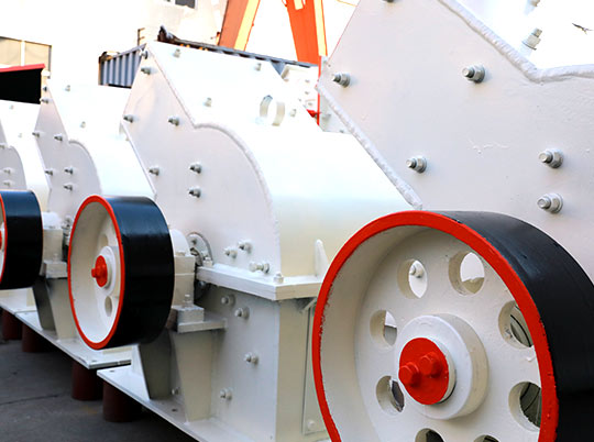 改進(jìn)錘式破碎機(jī)錘頭結(jié)構(gòu)，為客戶量身設(shè)計高產(chǎn)低耗設(shè)備（上）